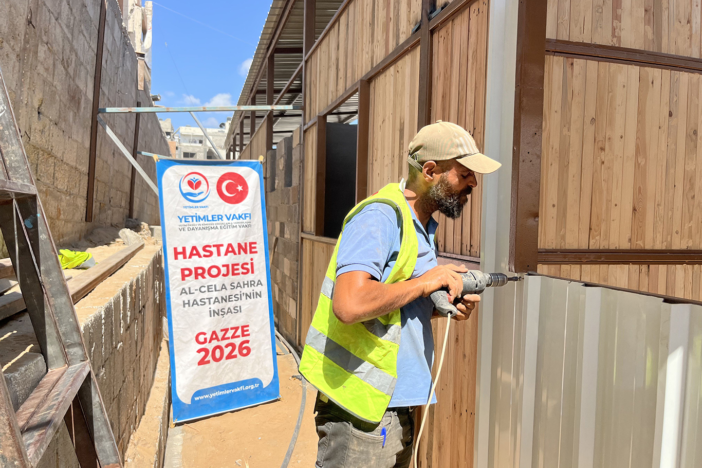 Yetimler Vakfı'nın Gazze'deki hastane inşası hızla devam ediyor