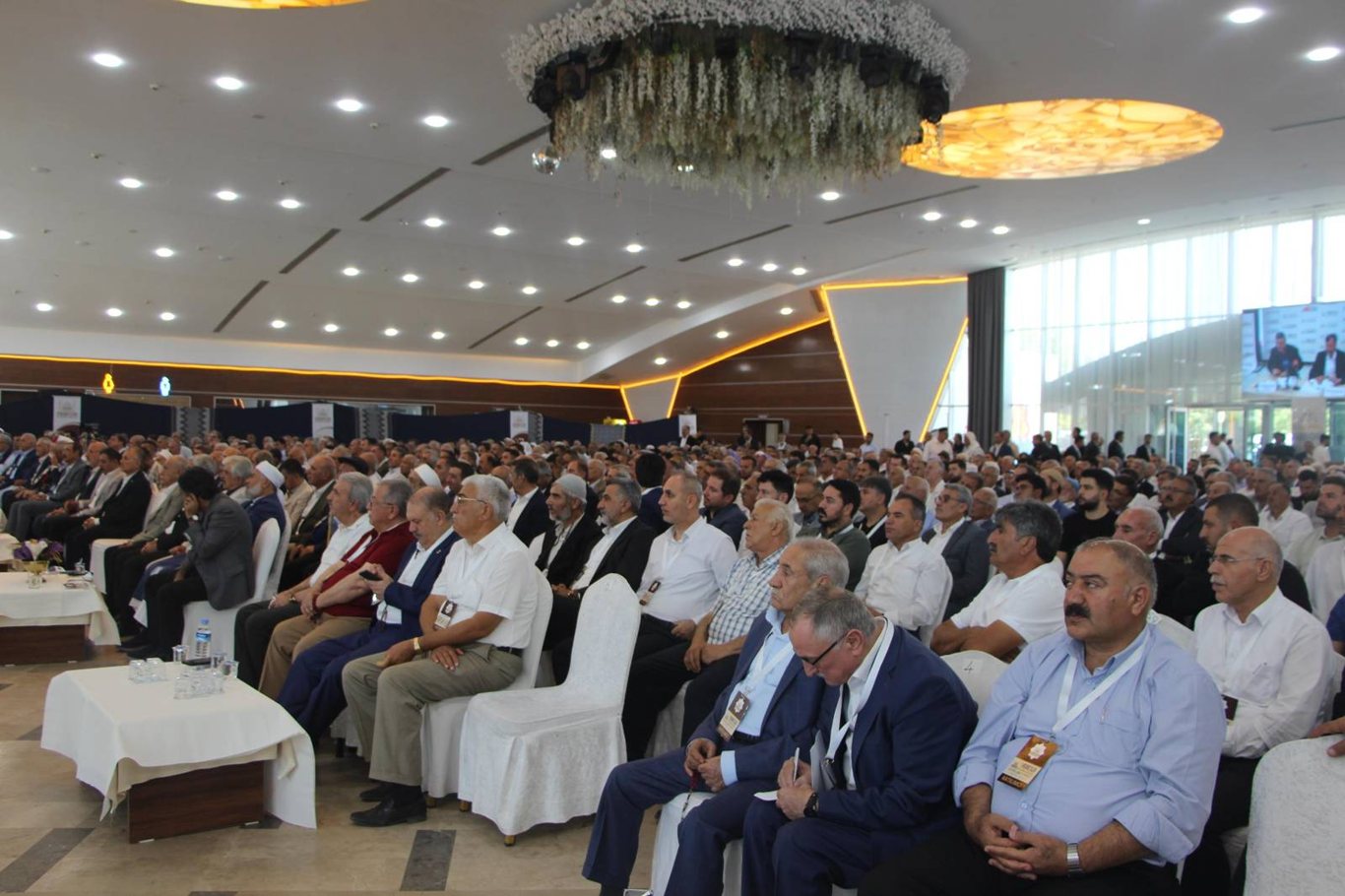 پرۆفیسۆر دکتۆر زاهیر ئەرتەکین: لیژنەیەک لە کەسانی ژیر پێویستە بۆ چارەسەرکردنی ناکۆکییەکانی ناوچەکە