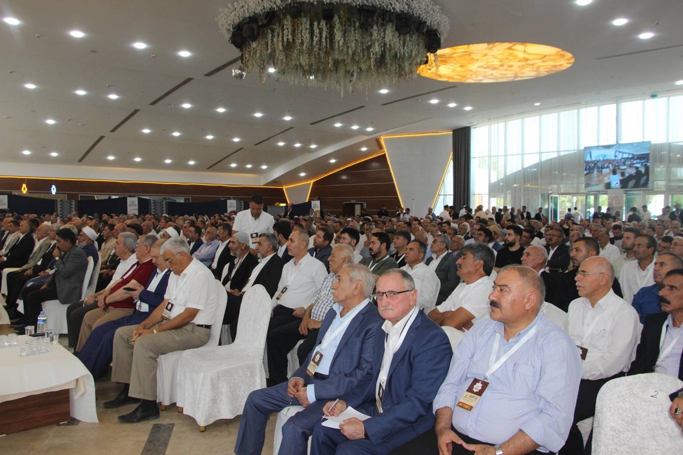 Prof. Dr. Ertekîn: Ji bo çareserkirina nakokiyên li herêmê, pêdivîya me bi komîteyek ji mirovên aqilmend heye
