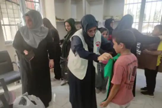  Yetimler Vakfı Van’da yetim çocuklara kırtasiye yardımında bulundu