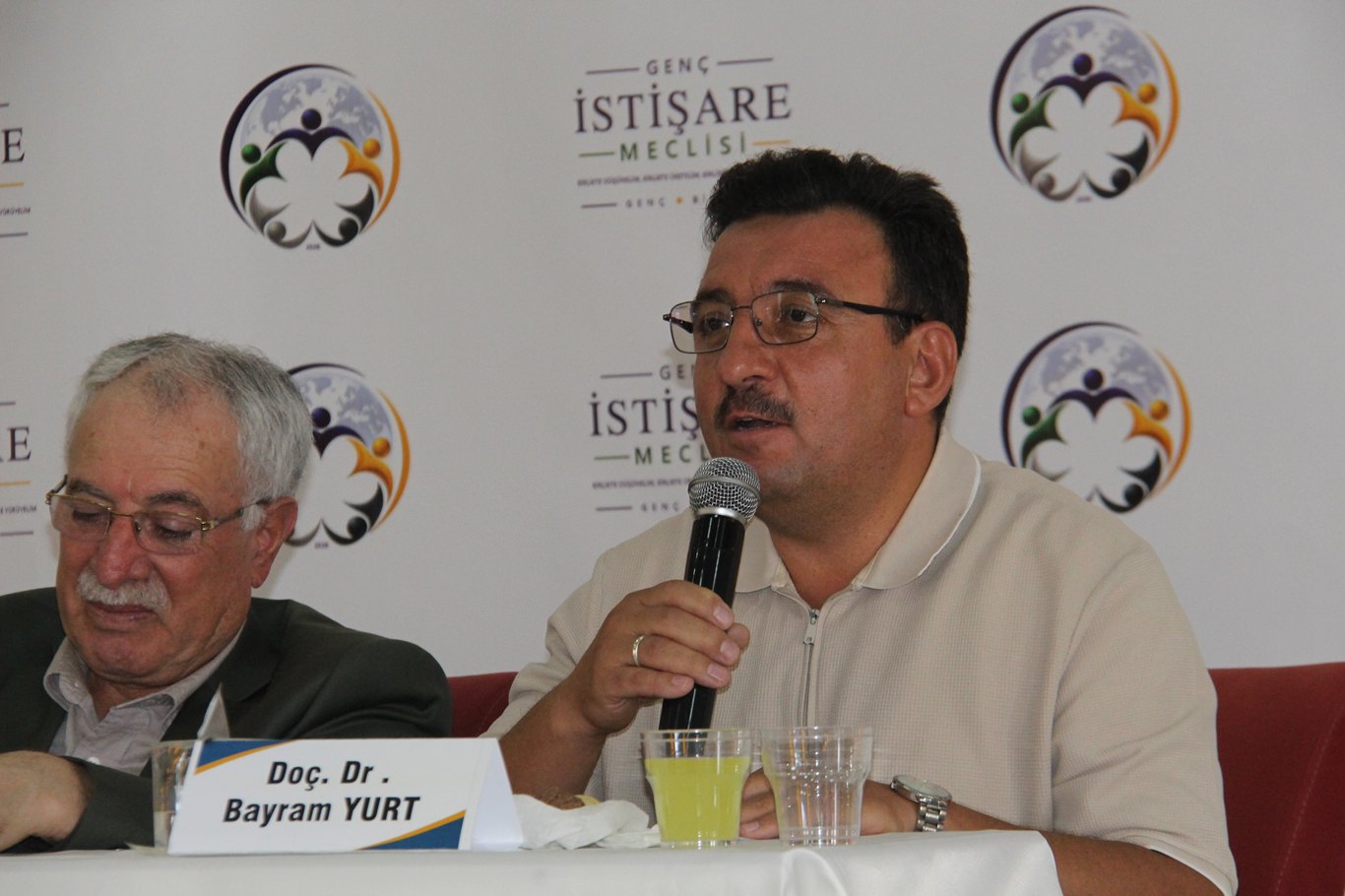 Türkiye Yeşilay Cemiyeti Genel Sekreteri Doç. Dr. Bayram Yurt