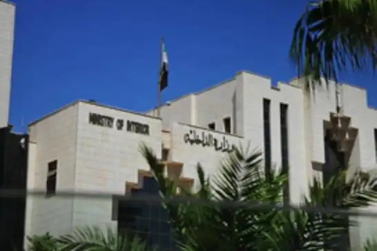 الإنتربول يلغي تعميماً يشمل أكثر من 24 ألف جواز سفر سوري