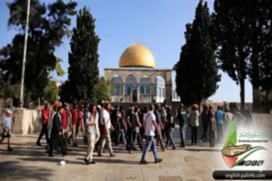 Over 120 Israeli settlers defile Al-Aqsa Mosque under heavy police protection