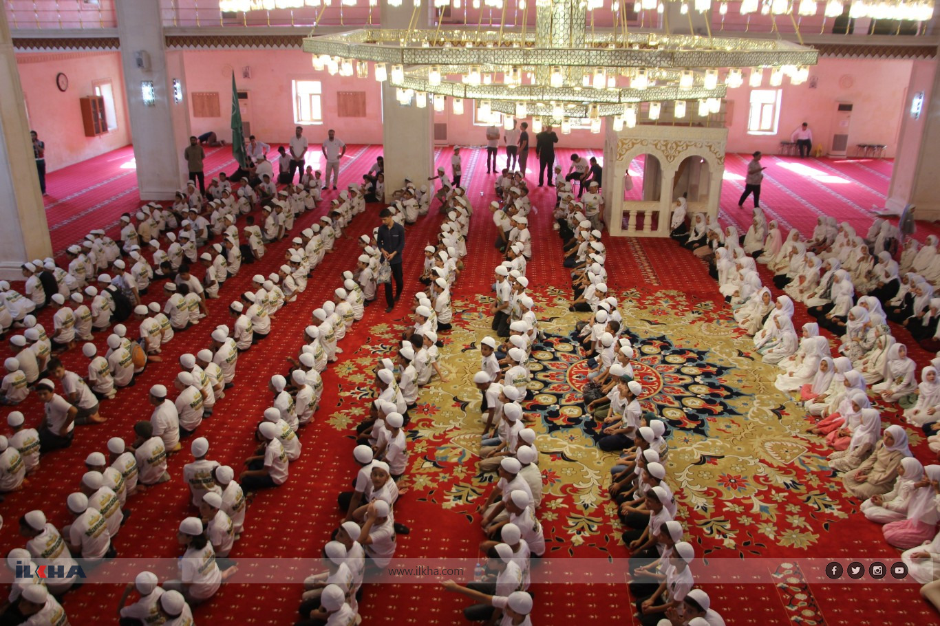 A generation raised with prayer: Hundreds of children celebrate the beauty of salah in Mardin