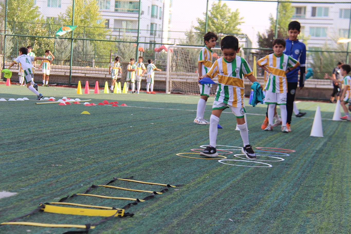 Diyarbakır 639 Spor Kulübü yaz okulunda 250’den fazla sporcuya ulaştı
