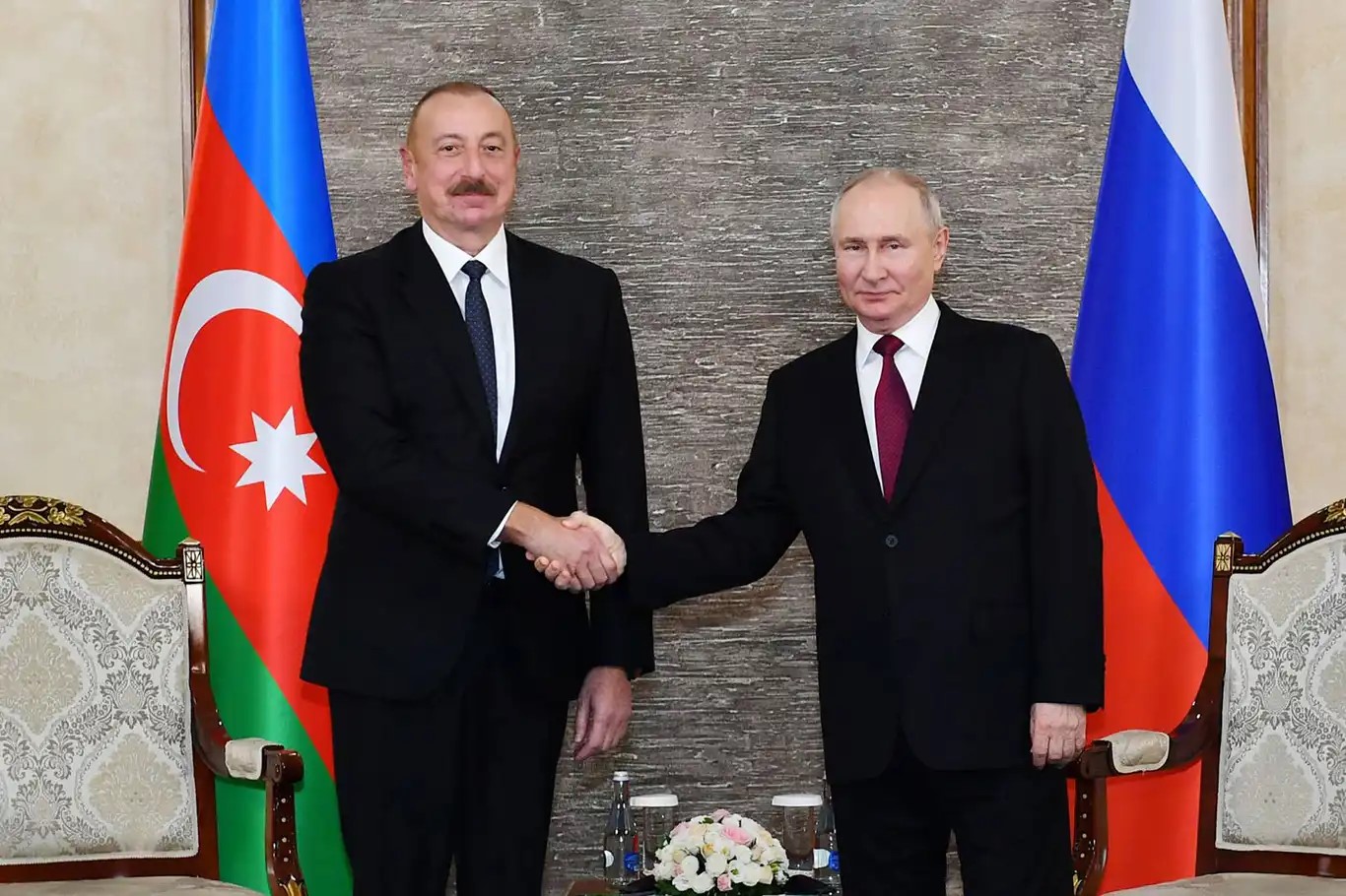 Aliyev ve Putin, ikili işbirliğinin geliştirilmesini görüştü