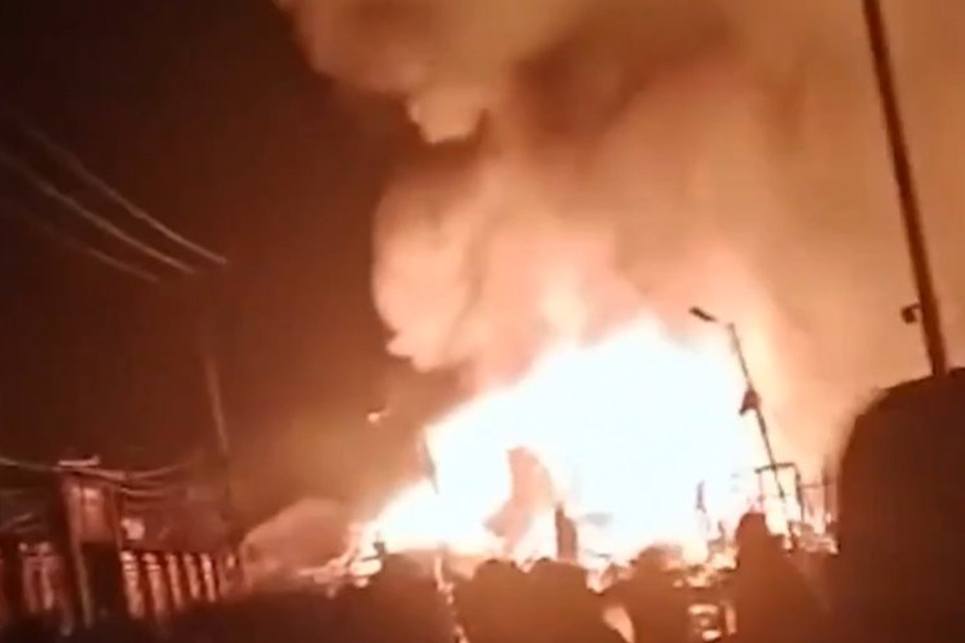 آتش‌سوزی در بازار اندونزی: ۱۱ کشته برجای گذاشت