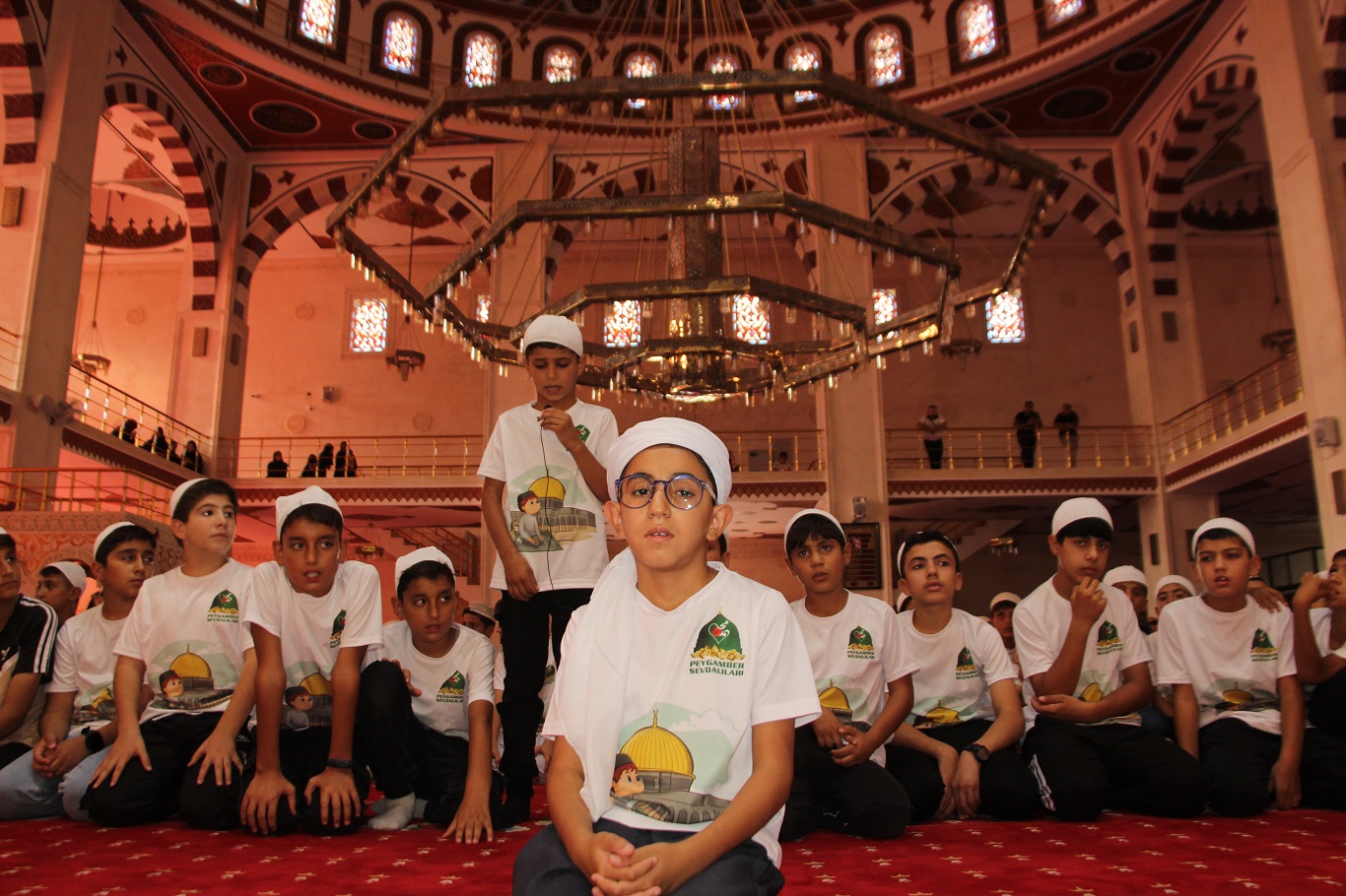 Namaz programına katılan çocuklar: Namaz kılmak çok güzel bir duygu, insanı ferahlatır