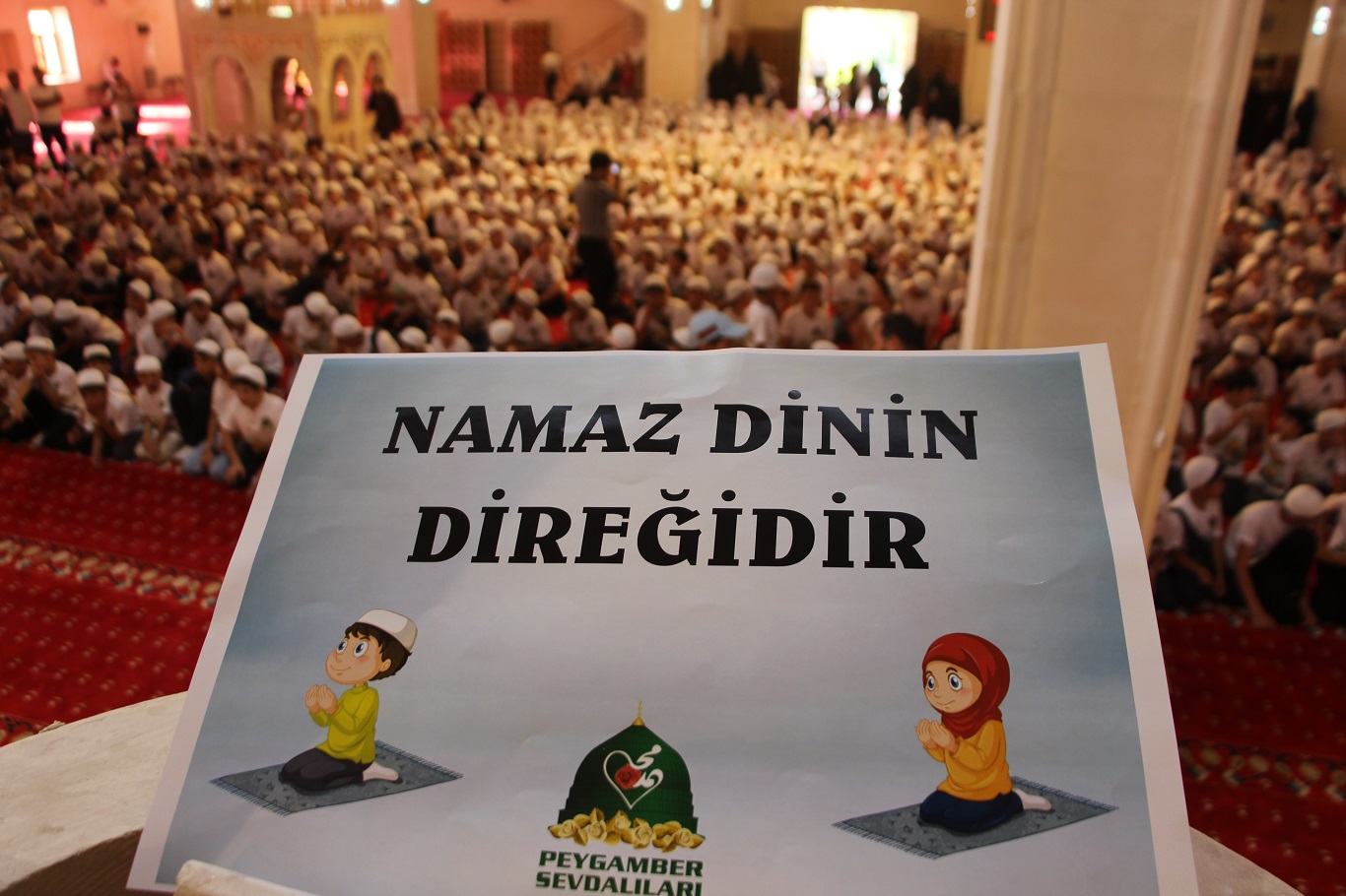 Namaz programına katılan çocuklar: Namaz kılmak çok güzel bir duygu, insanı ferahlatır