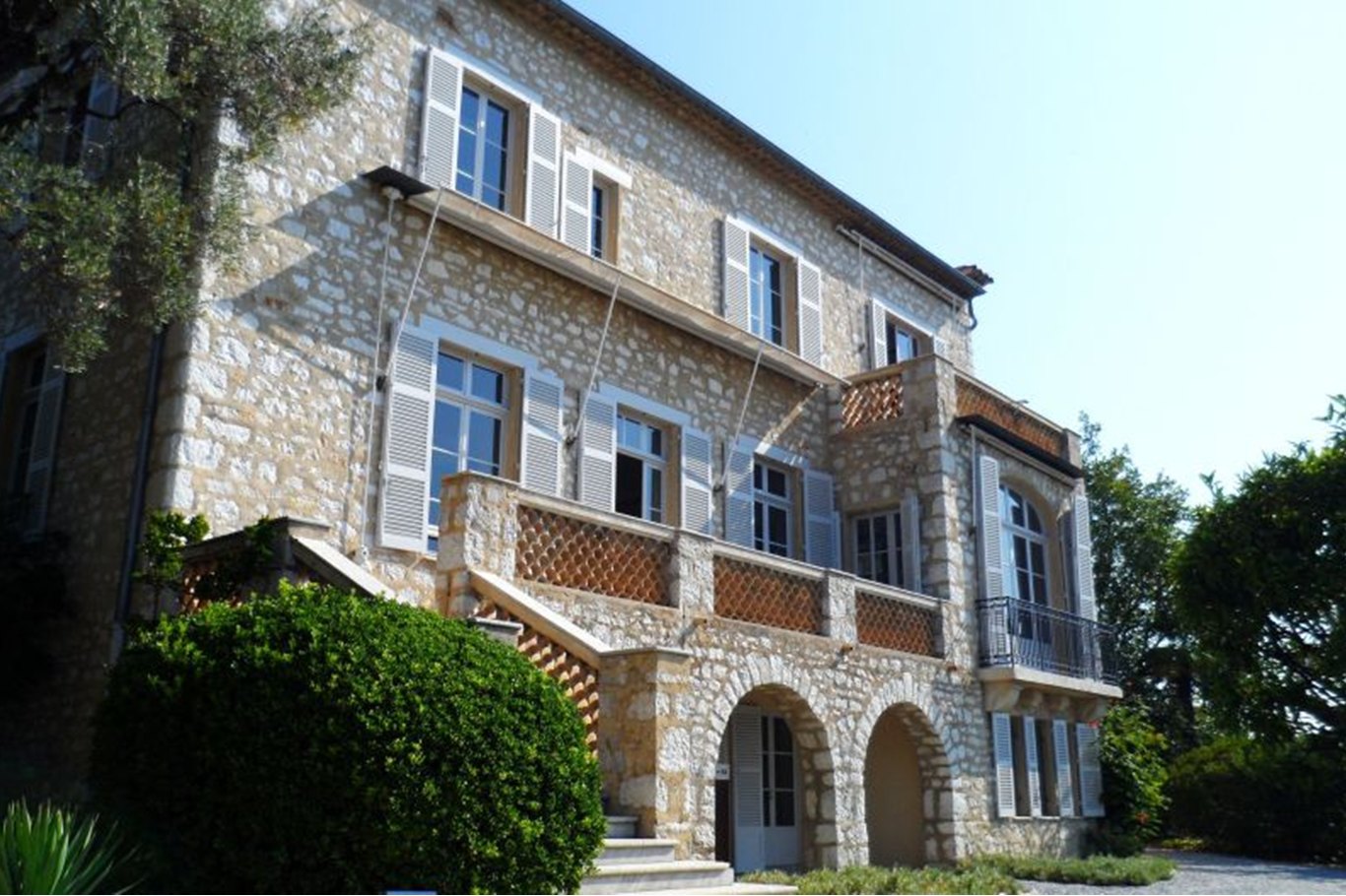 Fransa'da bir müzede sanat eserleri çalındı