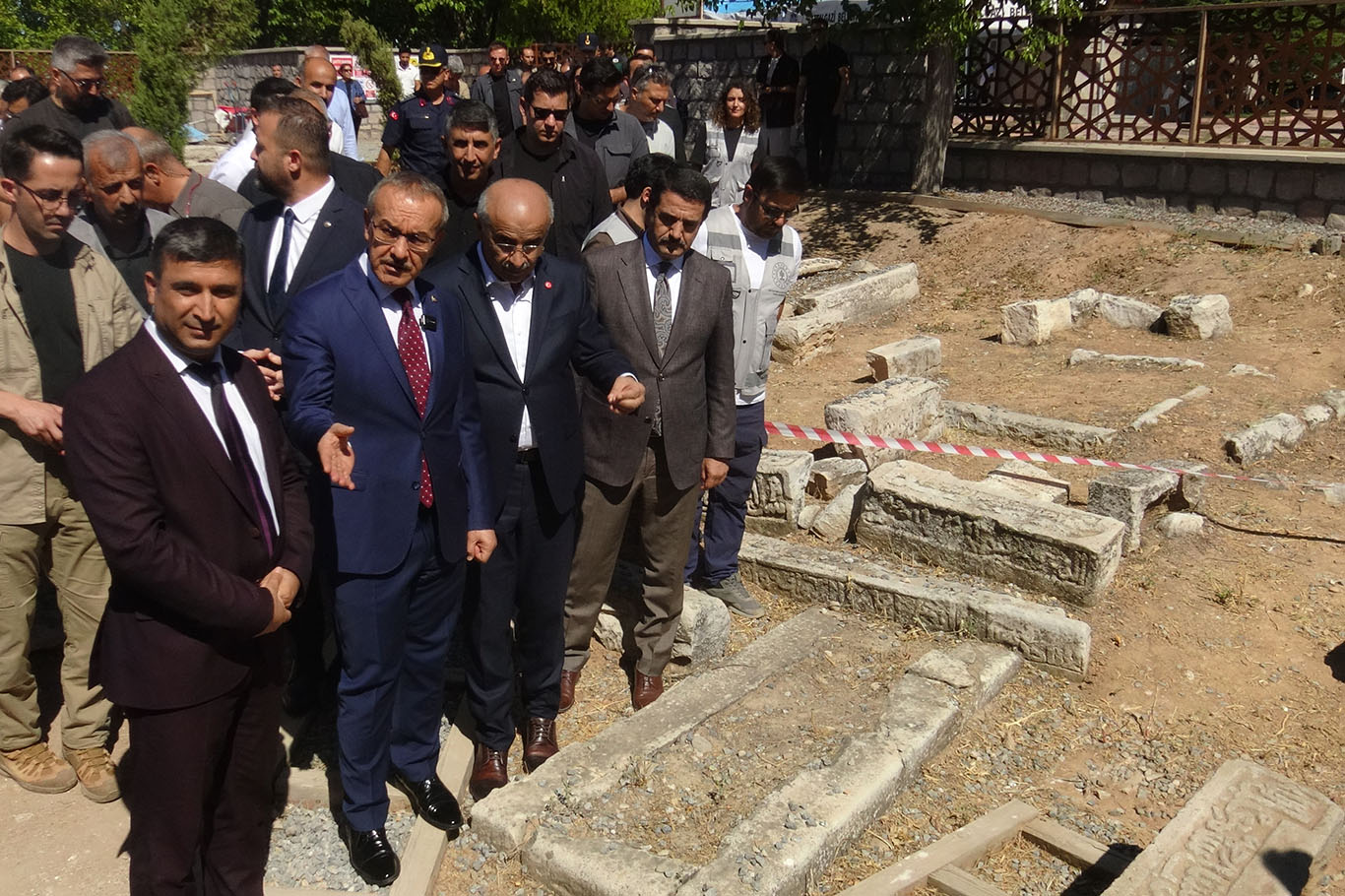 Kırkkardeşler Şehitliği'nde tarihi miras gün yüzüne çıkarılıyor