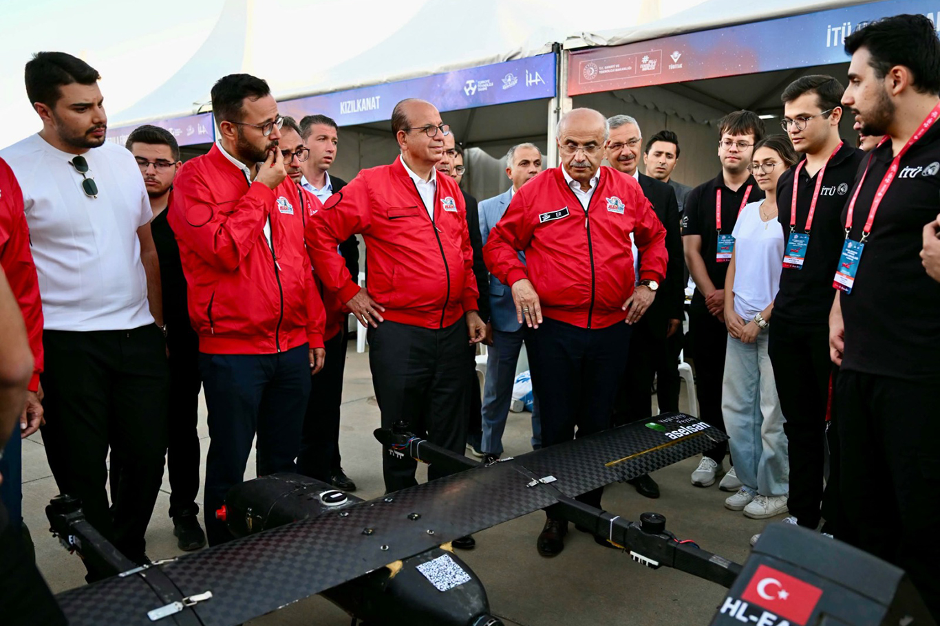Malatya'da teknoloji heyecanı: Gençlerin İHA projeleri görücüye çıktı