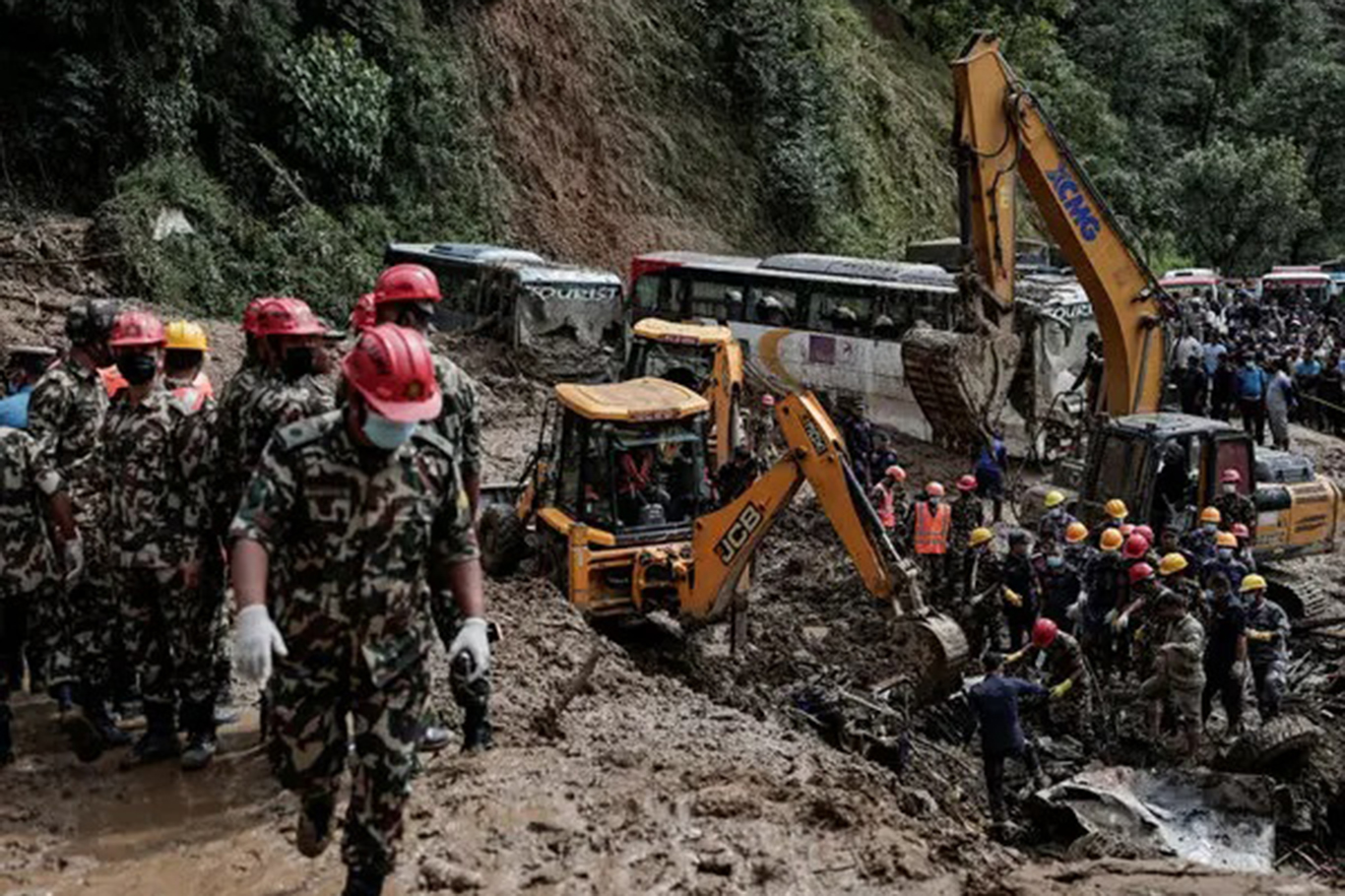 Nepal'deki sel felaketinde can kaybı 1367'ye ulaştı