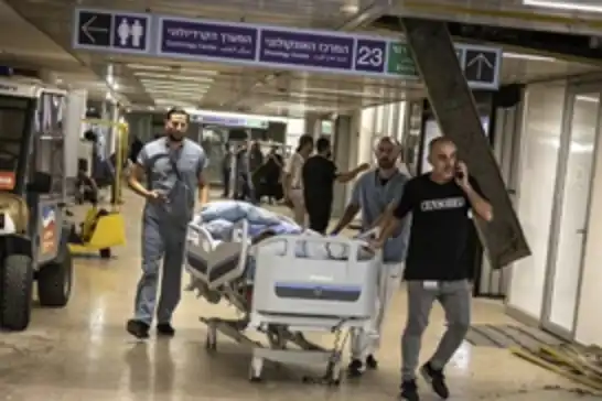 عقب فرار 1400 طبيب..نزيف الكفاءات يتفاقم في حكومة الاحتلال الصهيوني