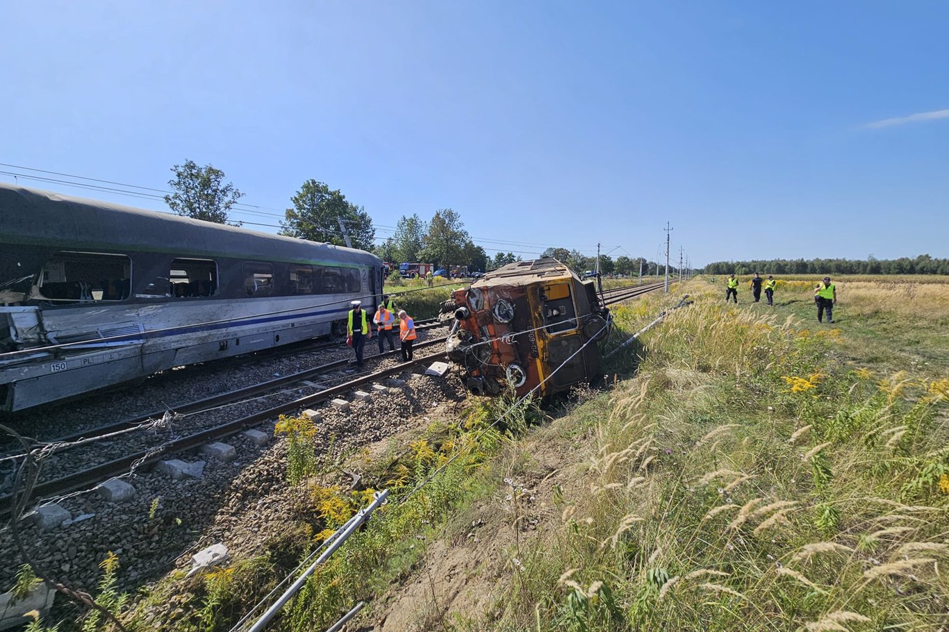 Polonya'da tren raydan çıktı: Bir ölü 19 yaralı