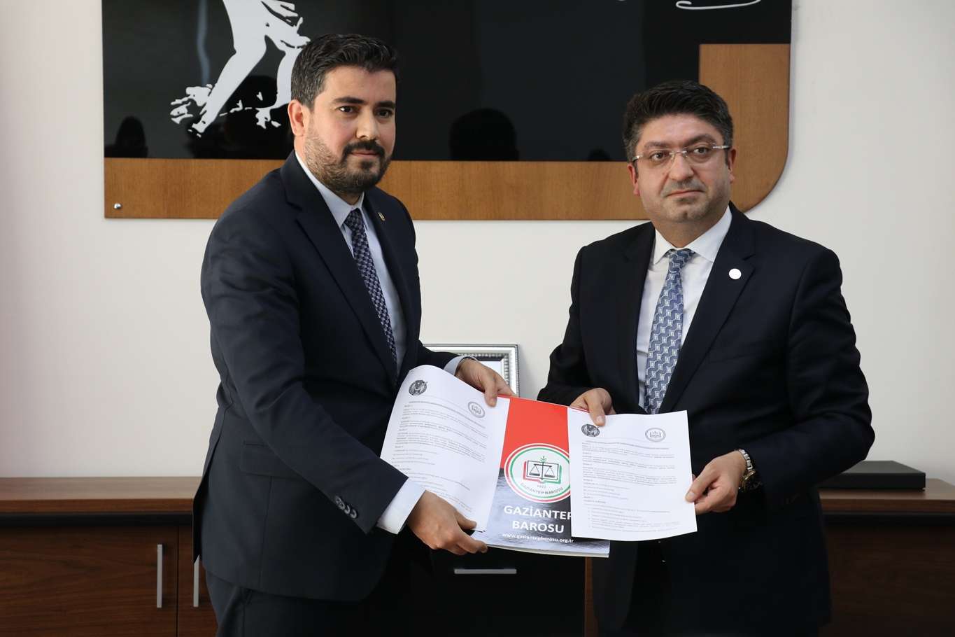 Gaziantep Barosu ile Gaziantep Gazeteciler Cemiyeti arasında işbirliği protokolü